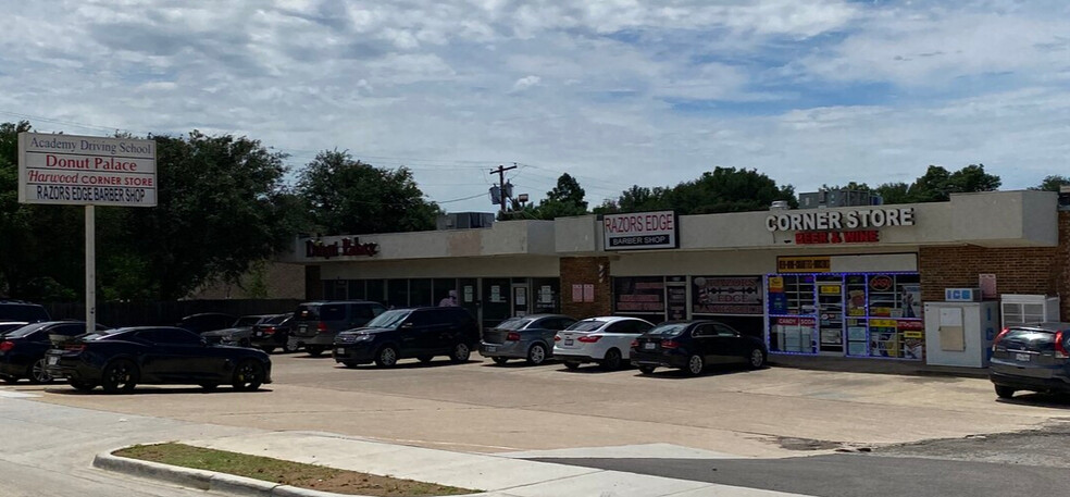 1001 W Harwood Rd, Euless, TX for lease - Building Photo - Image 2 of 6