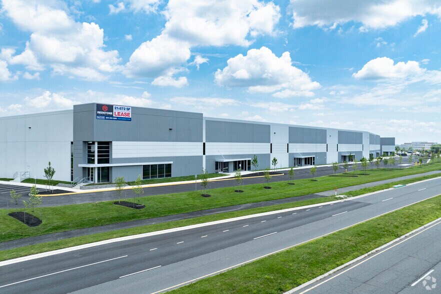 11450 University Blvd, Manassas, VA for sale - Primary Photo - Image 1 of 1