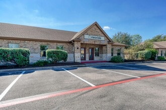 1464 E Whitestone Blvd, Cedar Park, TX for lease Interior Photo- Image 2 of 43