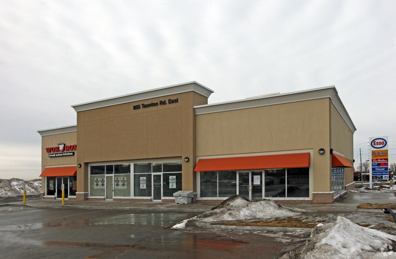 855 Taunton Rd E, Oshawa, ON L1H 7K5 Building 2530