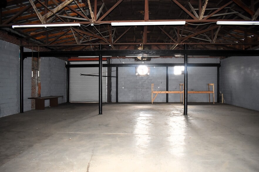 37 E Railroad St, Montgomery, AL for lease - Interior Photo - Image 2 of 7