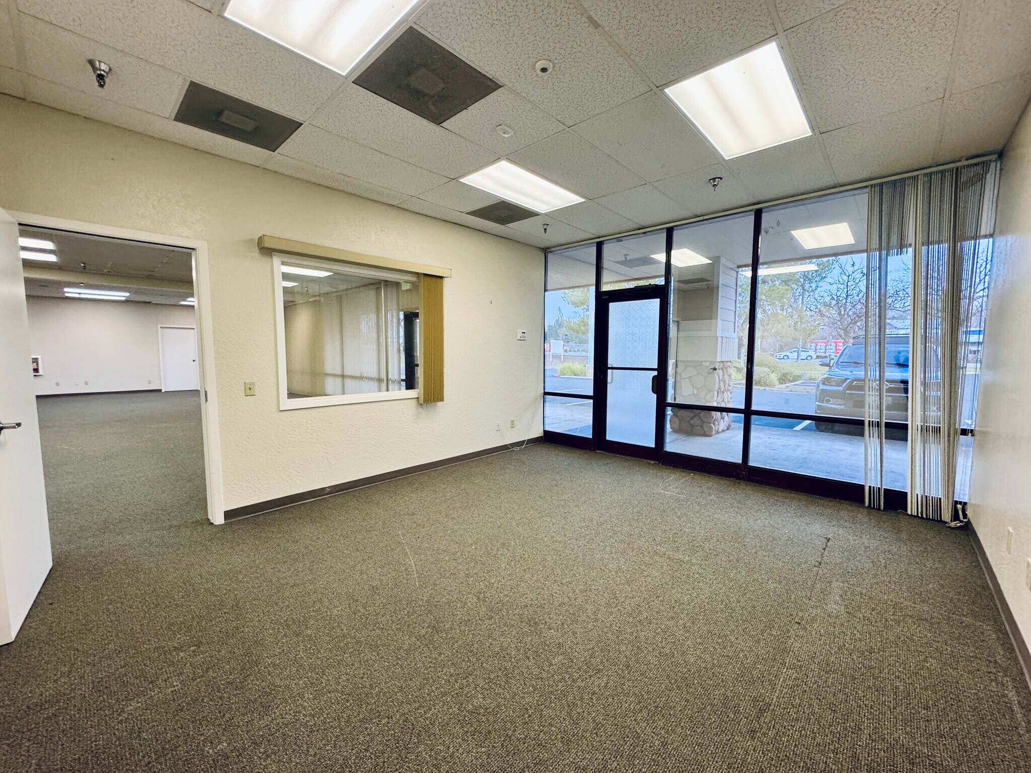 1812 Park Marina Dr, Redding, CA for lease Building Photo- Image 1 of 13
