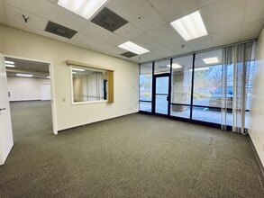 1812 Park Marina Dr, Redding, CA for lease Building Photo- Image 1 of 13