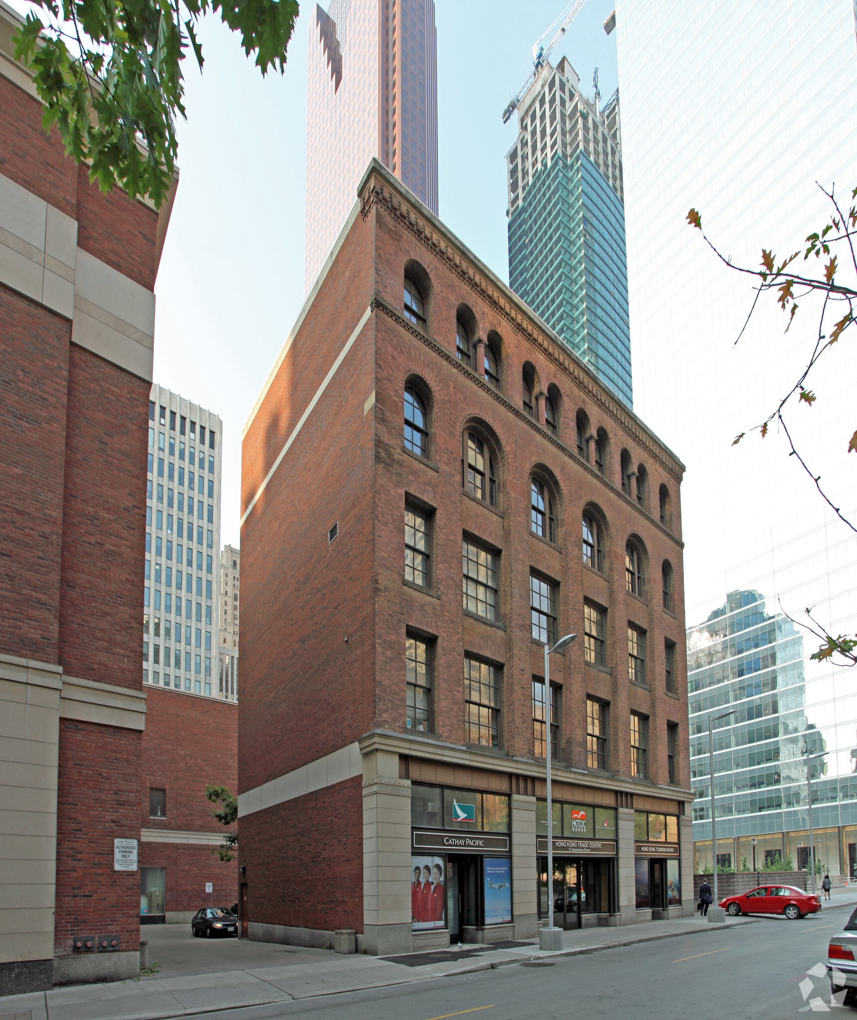 9 Temperance St, Toronto, ON for sale Primary Photo- Image 1 of 1