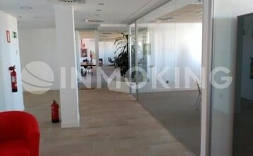Office in Madrid, Madrid for lease Interior Photo- Image 2 of 2