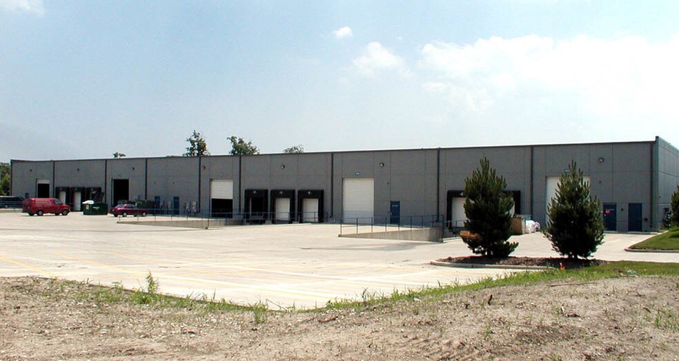 953-977 S Northpoint Blvd, Waukegan, IL for lease - Other - Image 2 of 6