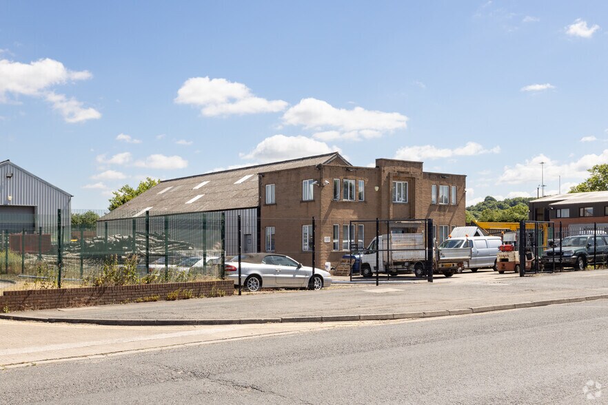 Lowfields Rd, Leeds for sale - Building Photo - Image 3 of 5