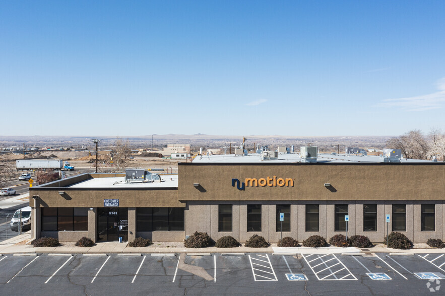 5741 Midway Park Pl NE, Albuquerque, NM for lease - Building Photo - Image 3 of 4