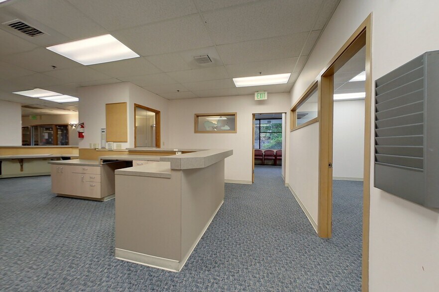 6101 200th St SW, Lynnwood, WA for lease - Interior Photo - Image 3 of 13