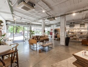 Retail in Sant Cugat del Vallès, Barcelona for lease Interior Photo- Image 2 of 5