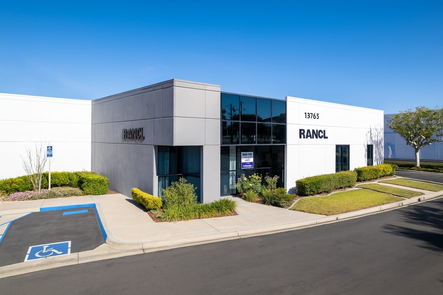 13765 Alton Pky, Irvine, CA for lease - Building Photo - Image 1 of 50