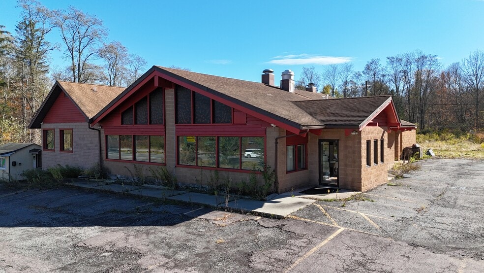 732 Hamlin Hwy, Lake Ariel, PA for sale - Building Photo - Image 3 of 22