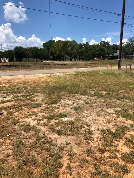 FM 536, Pleasanton, TX for sale - Building Photo - Image 1 of 7