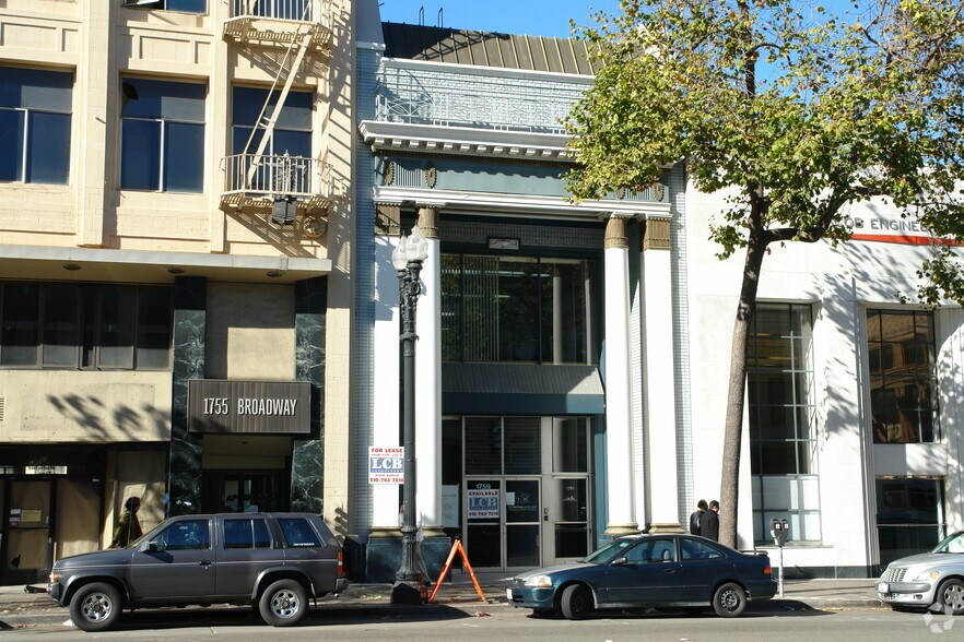 1759-1763 Broadway, Oakland, CA for sale - Primary Photo - Image 1 of 1
