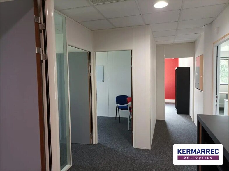 Office in Saint-Herblain for lease - Building Photo - Image 3 of 5
