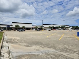 Baywood Plaza - Warehouse