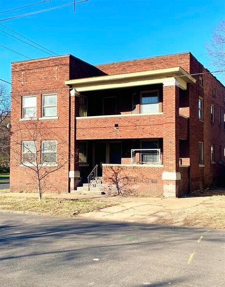 919 W 3rd St, Peoria, IL for sale - Building Photo - Image 3 of 32