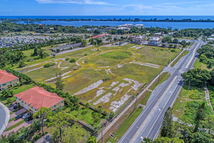 174 Bay St, Osprey, FL for sale - Building Photo - Image 1 of 1