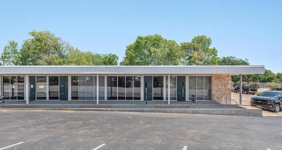 4011-4017 S Texas Ave, Bryan, TX for sale - Building Photo - Image 1 of 1