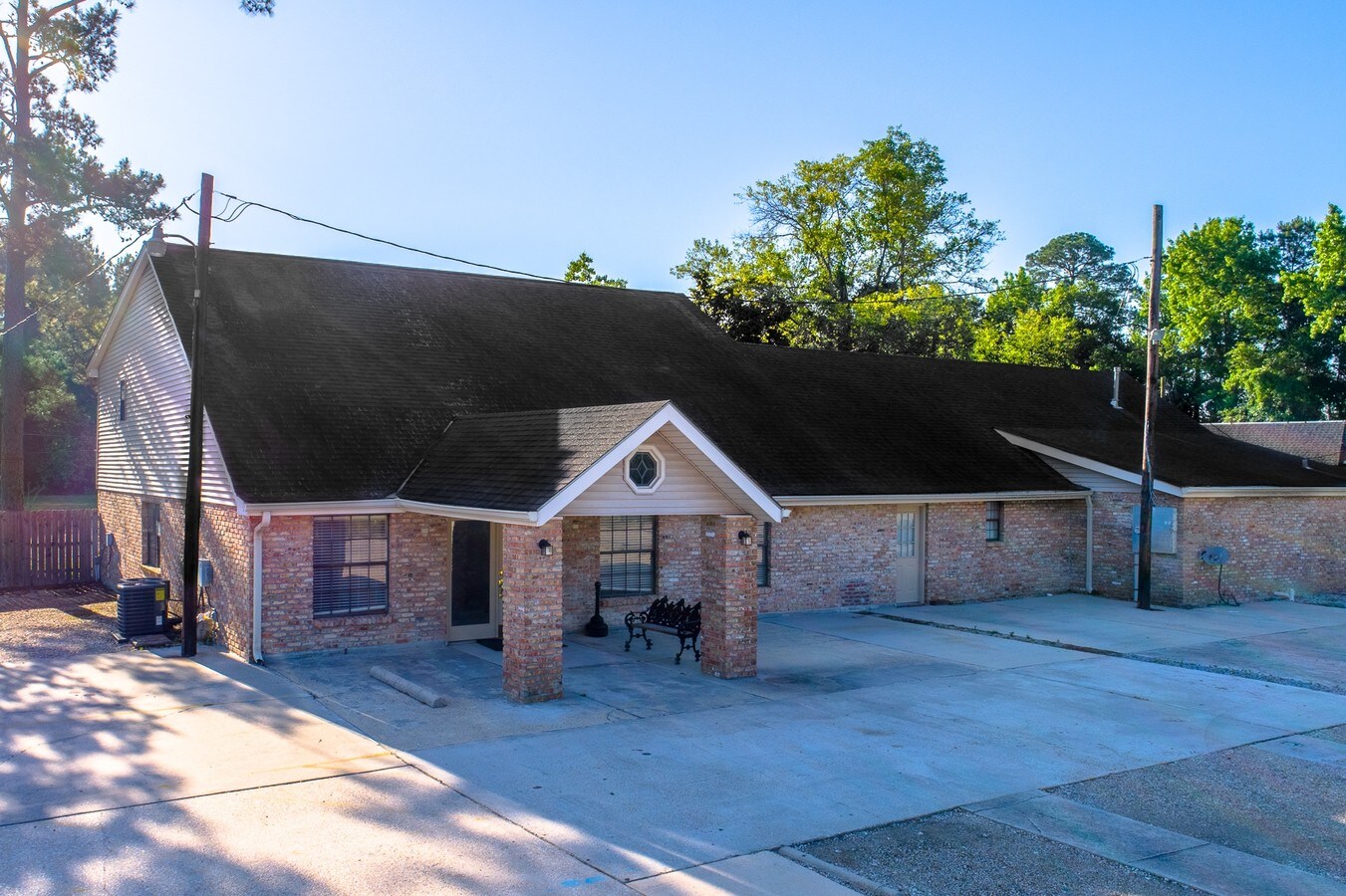 894 Robert Blvd, Slidell, LA 70458