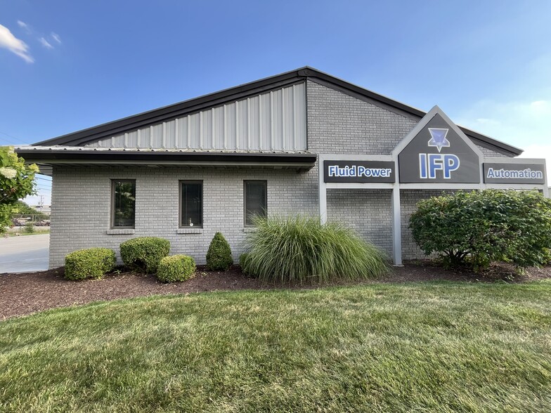 3911 Merchant Rd, Fort Wayne, IN for lease - Building Photo - Image 3 of 13