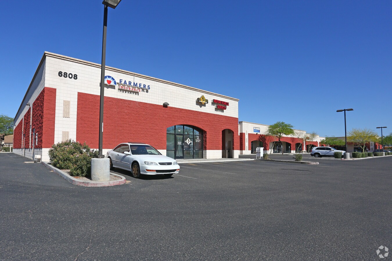 6808 N Dysart Rd, Glendale, AZ 85307 Dysart Crossing