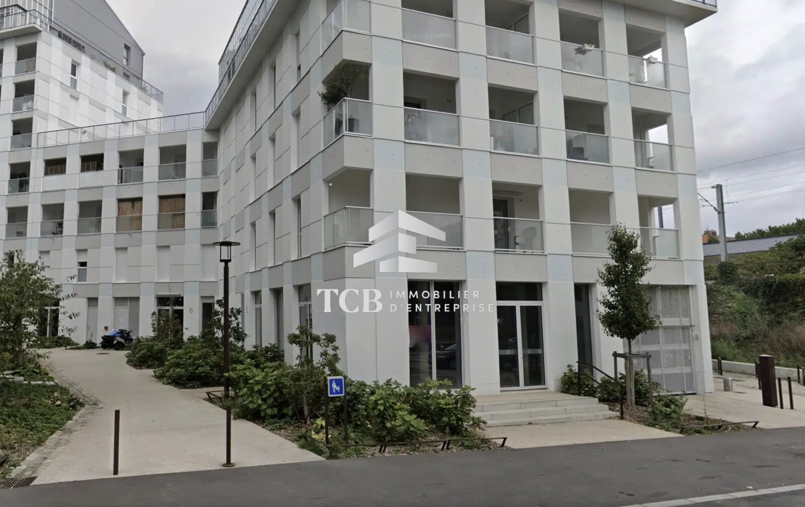 Retail in Nantes for sale Building Photo- Image 1 of 2