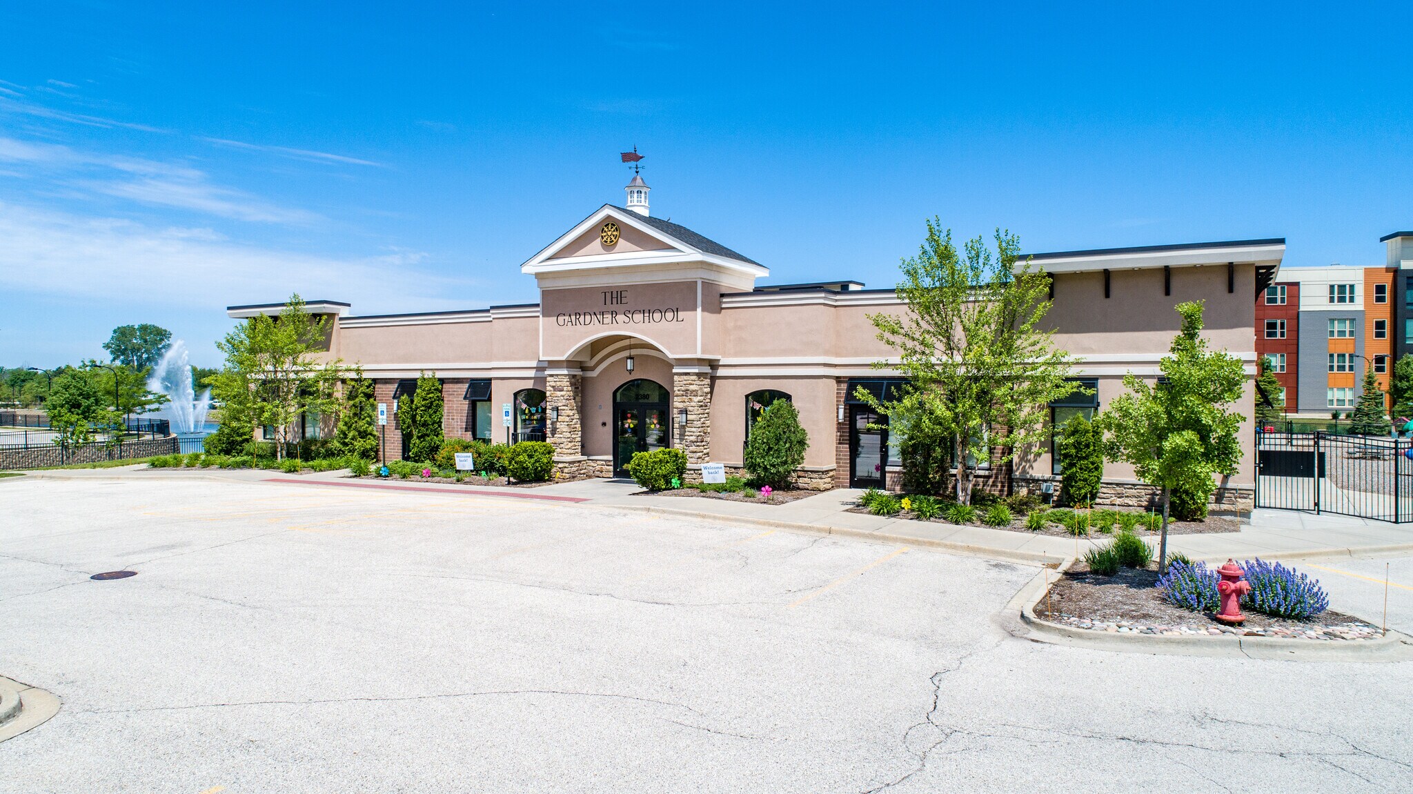 2380 Waterview Dr, Northbrook, IL for sale Primary Photo- Image 1 of 1