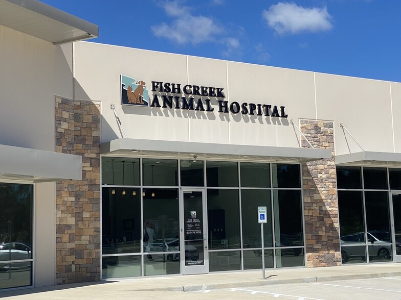 618 Fish Creek Thoroughfare, Montgomery, TX for sale - Building Photo - Image 3 of 7