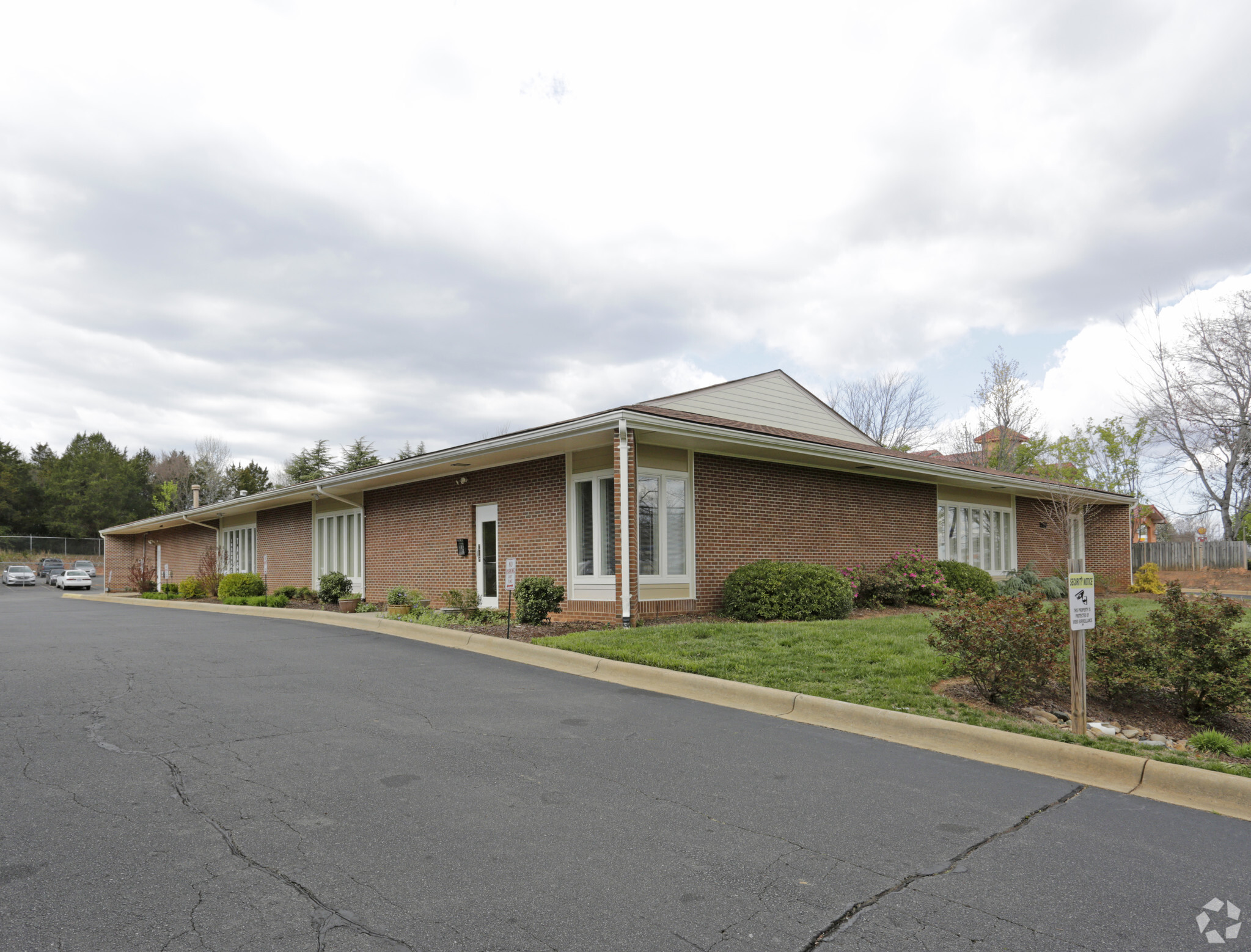 7950 Nations Ford Rd, Charlotte, NC for sale Primary Photo- Image 1 of 1