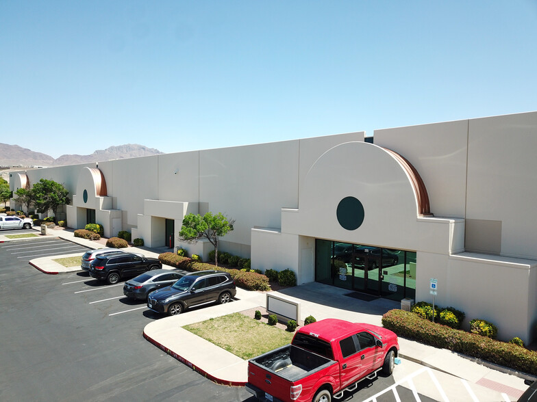 7730 Market Center, El Paso, TX for lease - Building Photo - Image 1 of 9