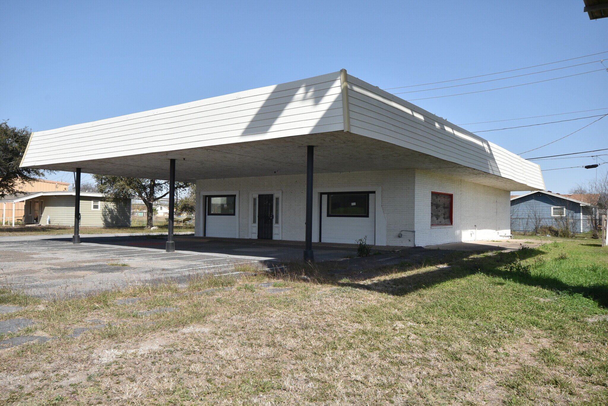 205 Hwy 35, Gregory, TX 78359