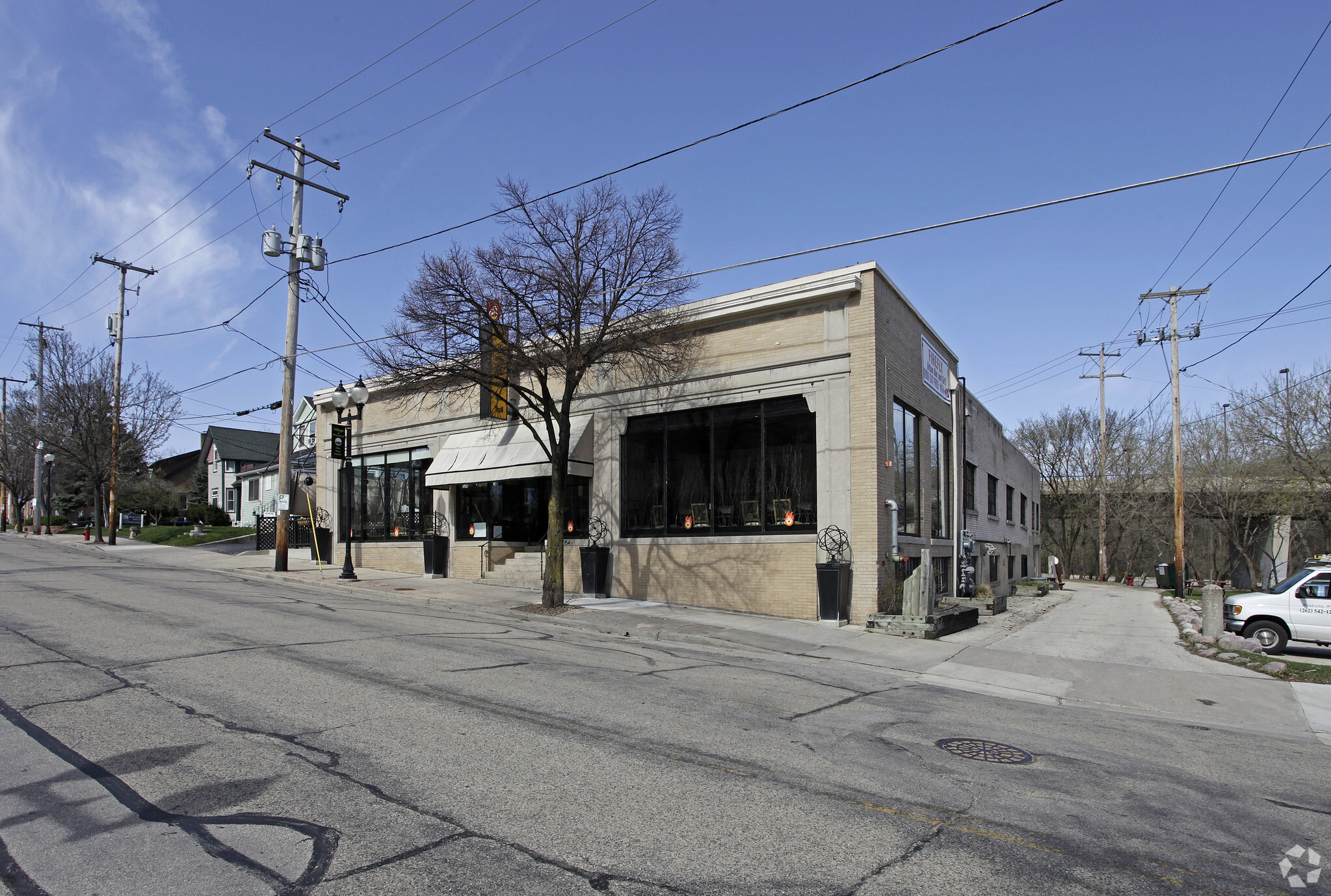 7754 W Harwood Ave, Milwaukee, WI for sale Primary Photo- Image 1 of 3