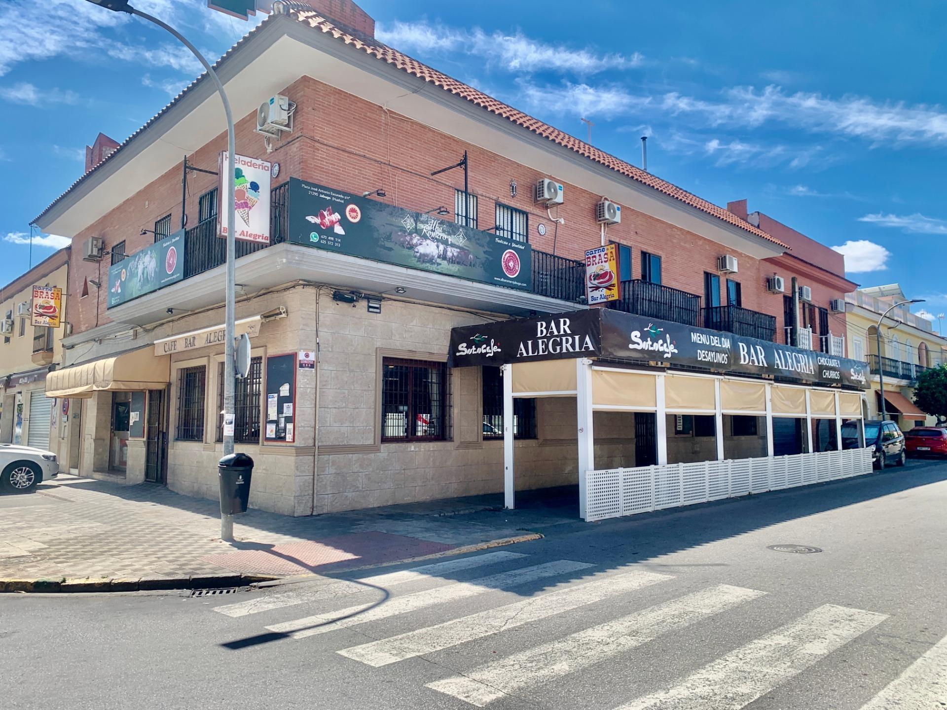 Calle Javier Lasso de la Vega, 17, La Rinconada, Sevilla for sale Building Photo- Image 1 of 33