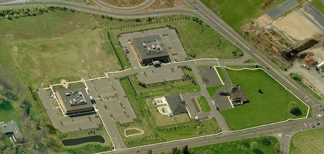 300 Princeton Hightstown Rd, East Windsor, NJ for sale Primary Photo- Image 1 of 1