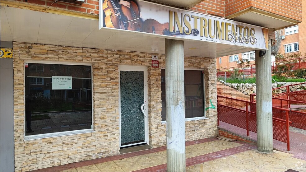 Plaza León Felipe, 1 - 7, Rivas-Vaciamadrid, Madrid for sale - Interior Photo - Image 1 of 1