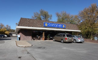 More details for 6740 W 75th St, Overland Park, KS - Retail for Lease