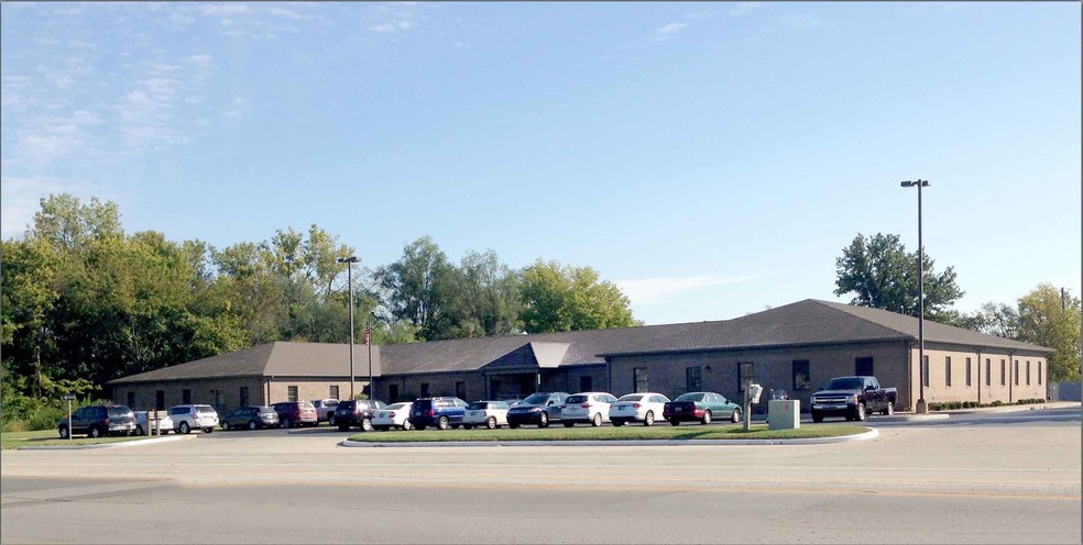 2300 Willow St, Vincennes, IN for sale - Building Photo - Image 1 of 1