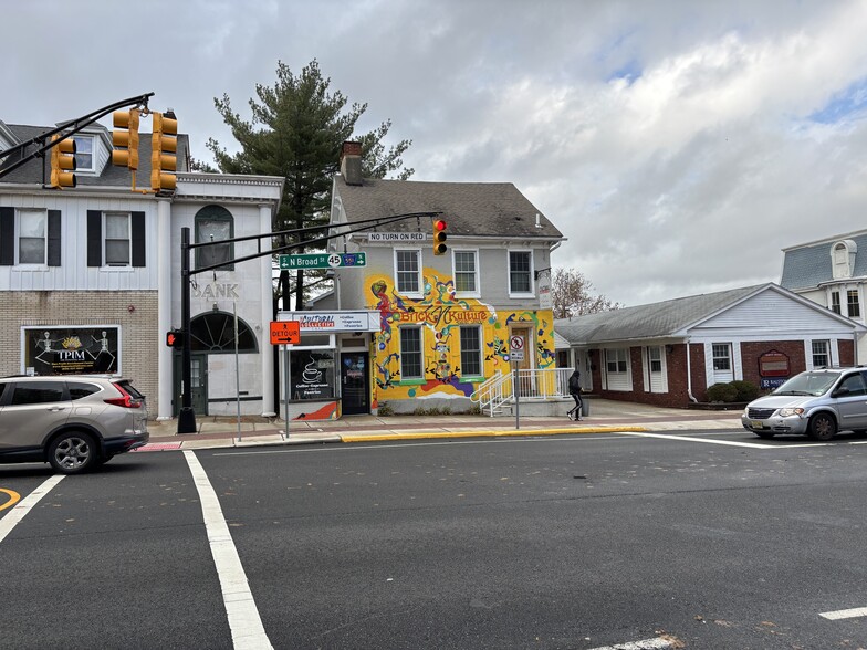 65 N Broad St, Woodbury, NJ for sale - Building Photo - Image 2 of 16