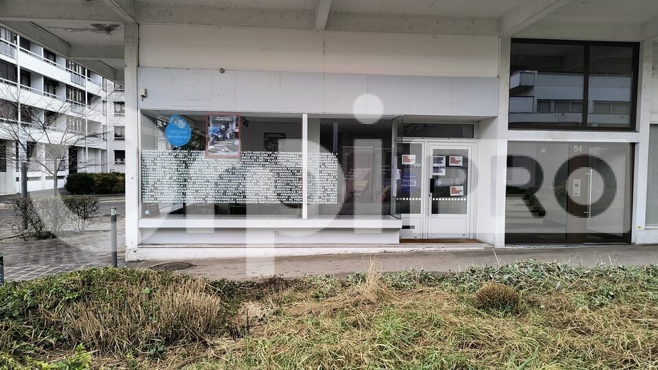 Retail in Reims for sale - Building Photo - Image 2 of 5