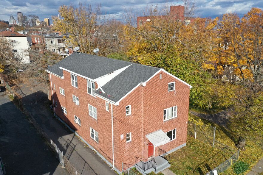 100 Bond St, Hartford, CT for sale - Building Photo - Image 1 of 1