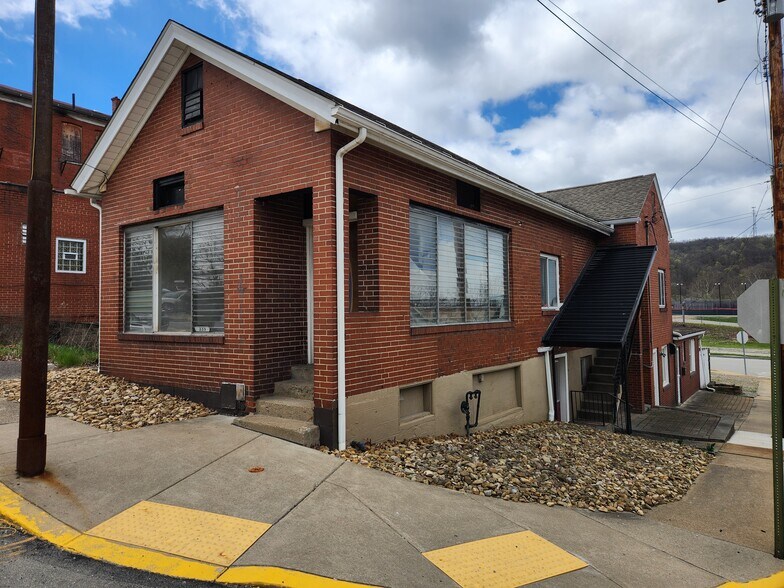 333 Brinton ave, Trafford, PA for lease - Primary Photo - Image 1 of 20