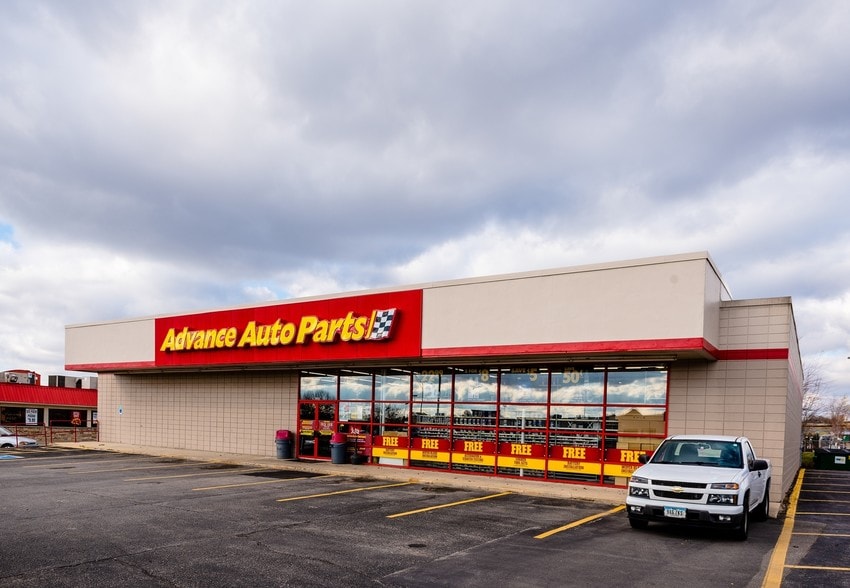 6200 University Ave, Cedar Falls, IA for sale - Primary Photo - Image 1 of 1