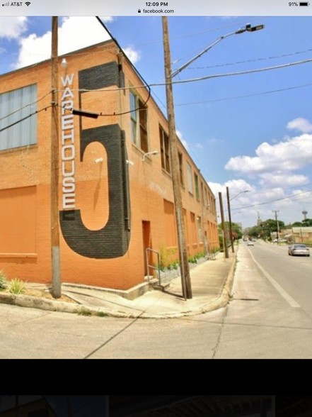 1333 Buena Vista St, San Antonio, TX for lease - Building Photo - Image 1 of 13