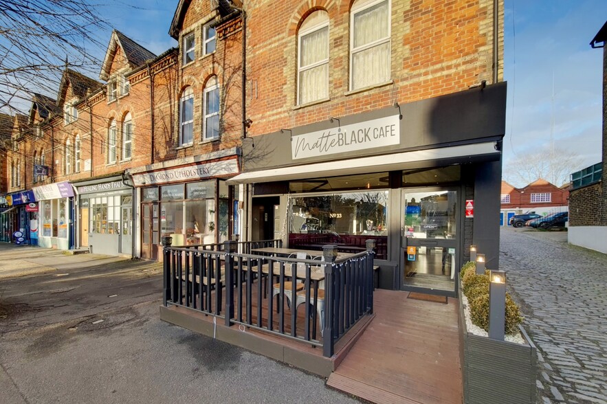 23-23A Manor Rd, Wallington for sale - Building Photo - Image 1 of 12