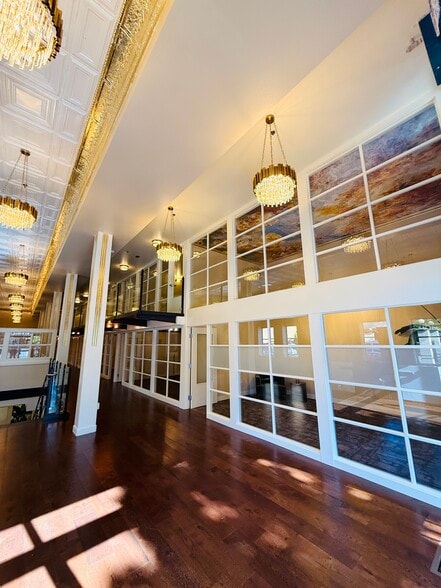 447 State St, Salem, OR for lease - Interior Photo - Image 3 of 46