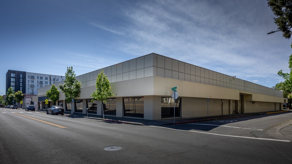 707 5th St, Santa Rosa, CA for lease - Building Photo - Image 1 of 12