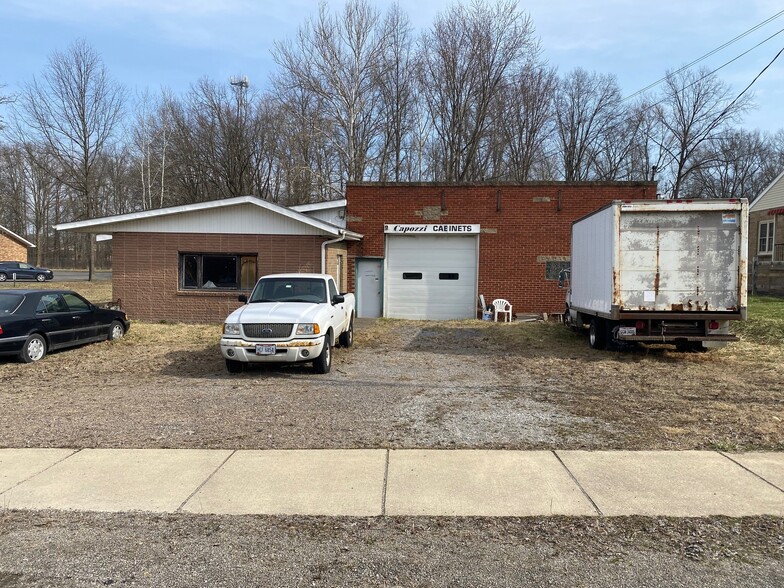 4590 Eagle Creek Rd, Leavittsburg, OH for lease - Building Photo - Image 1 of 10