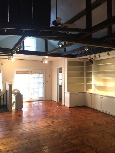 23 Gleasondale Rd, Stow, MA for lease - Interior Photo - Image 3 of 26