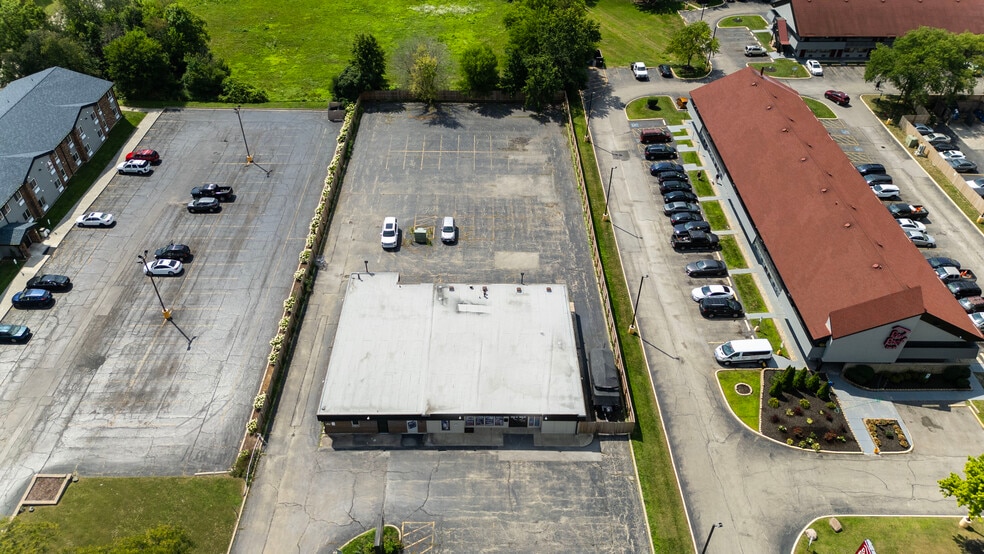 1738-1740 McDonough St, Joliet, IL for sale - Building Photo - Image 2 of 24